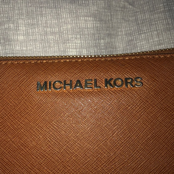 Michael Kors wallet - Picture 3 of 7